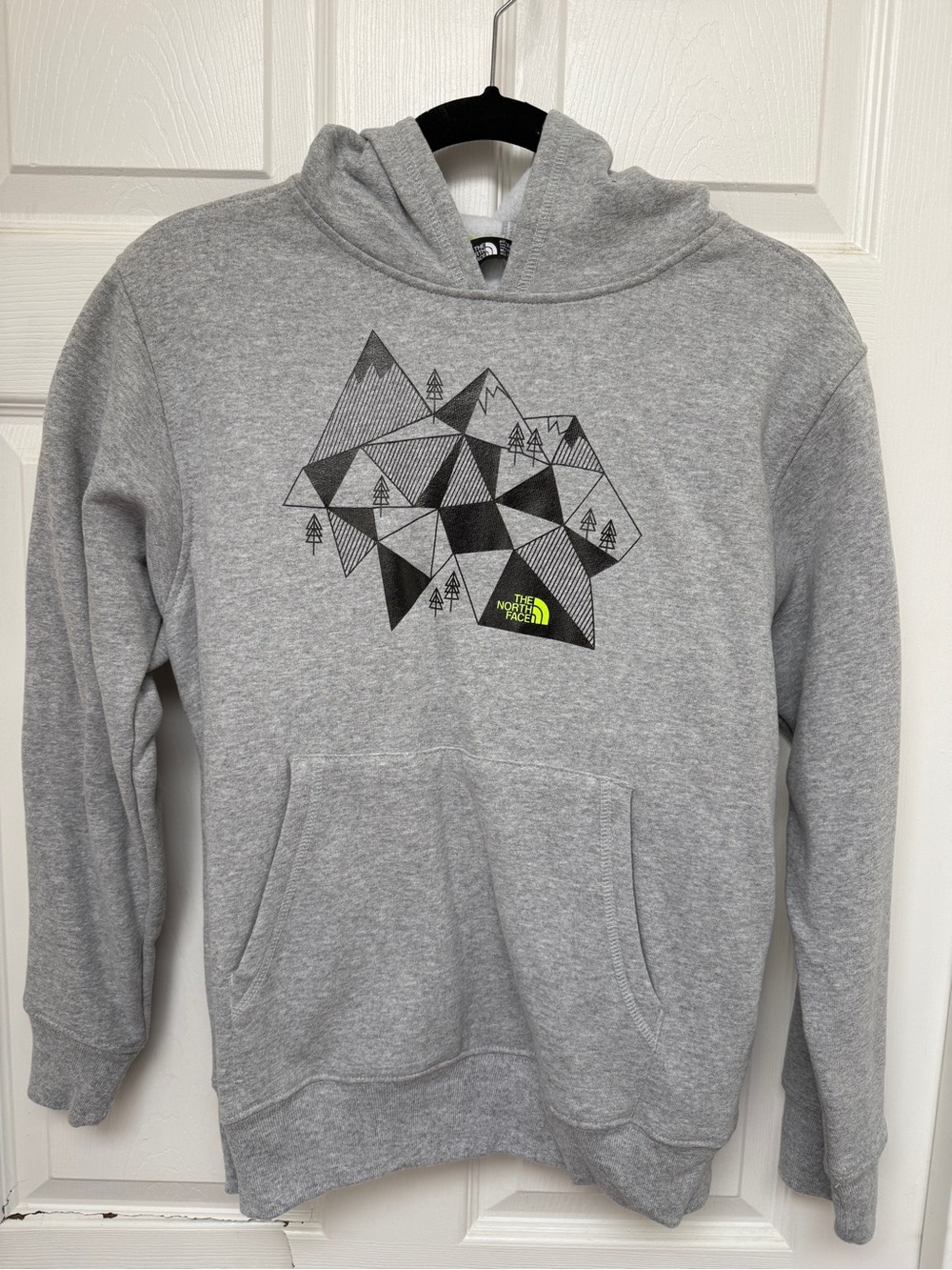 NWT The North Face Boy Gray Pullover Hoodie with Mountain Graphic